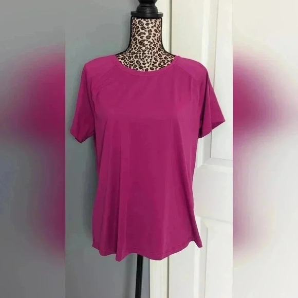 Tek Gear On-The-Go Women's Short Sleeve Shirt L (EUC) - Picture 2 of 8